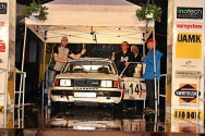 Rallye Český Krumlov: Vyhlášení výsledků na cílové rampě